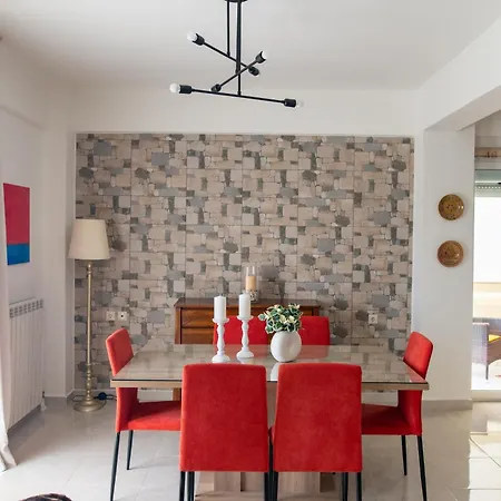 Dom wakacyjny Depy'S 2Bd House