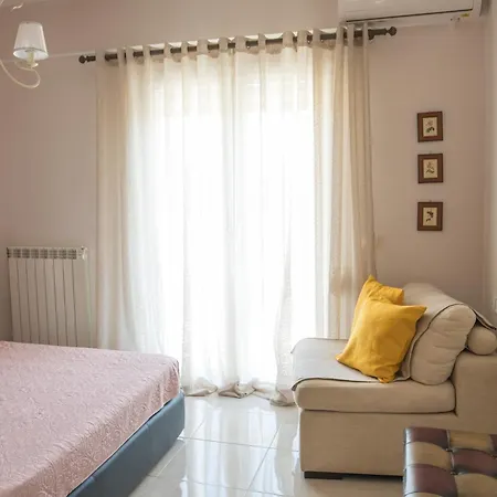 Dom wakacyjny Depy'S 2Bd House *