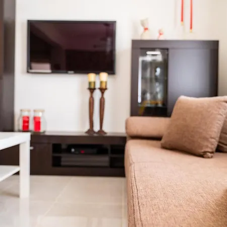 Depy's 2bd House *
